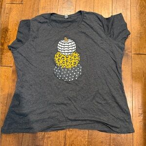 Gray Graphic Women's Top